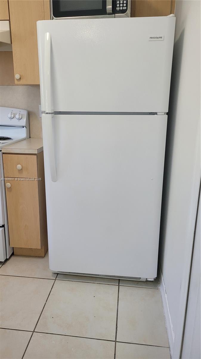 VENETIA GARDENS SOUTH CON - Residential