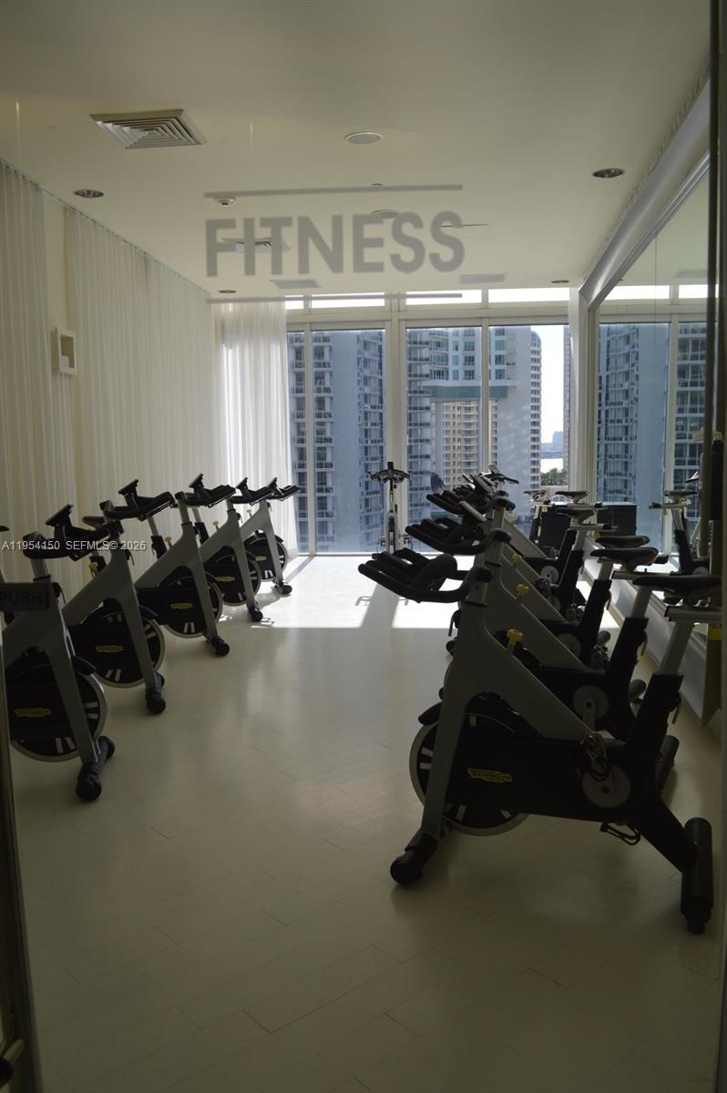 ICONBRICKELL CONDO NO 1 - Residential