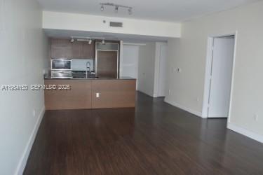 ICONBRICKELL CONDO NO 1 - Residential