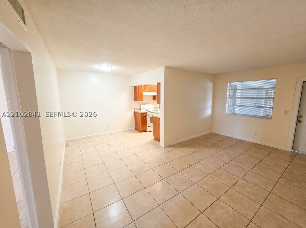 1100 NE 1st Ct 219