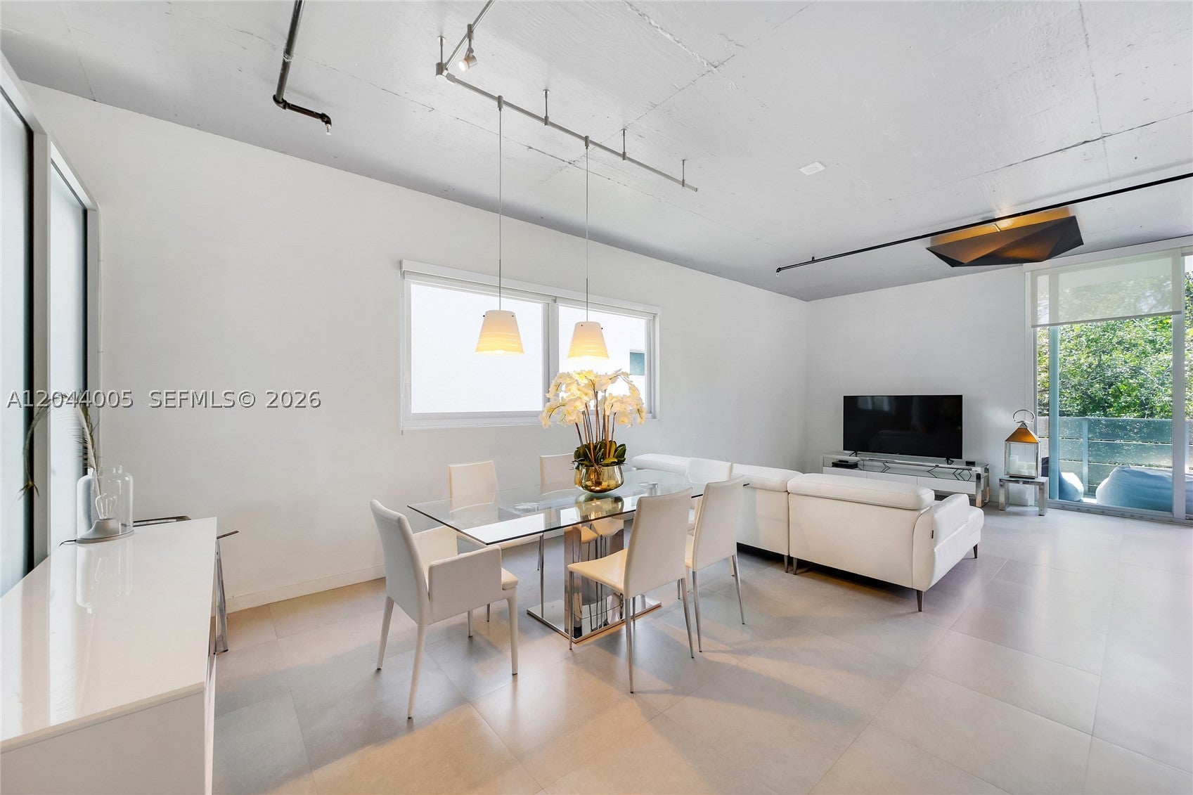 1700 Meridian Ave 310