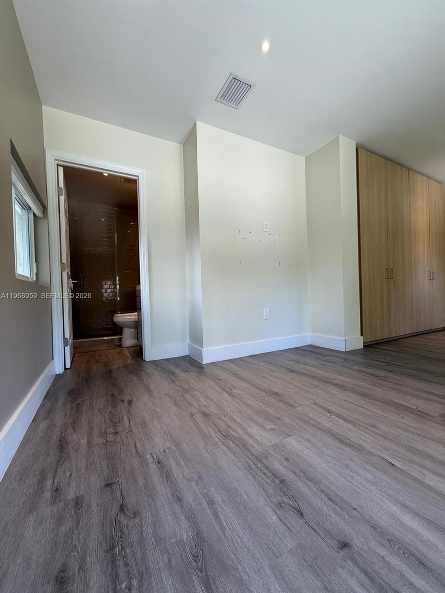 BRENTWOOD - Residential