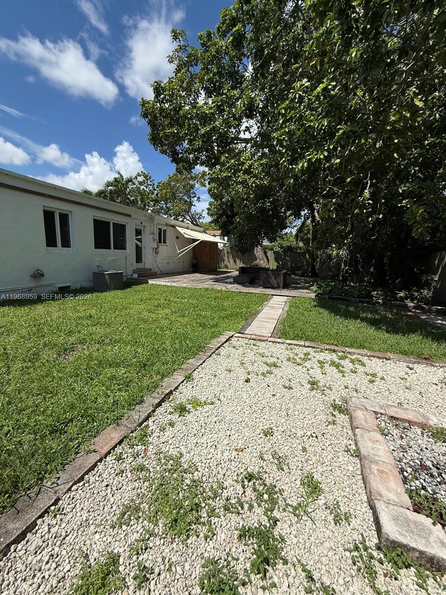 BRENTWOOD - Residential