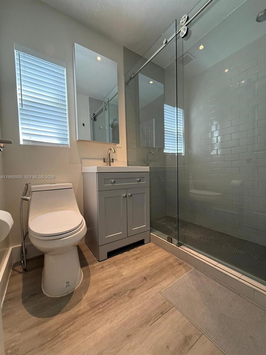 BRENTWOOD - Residential