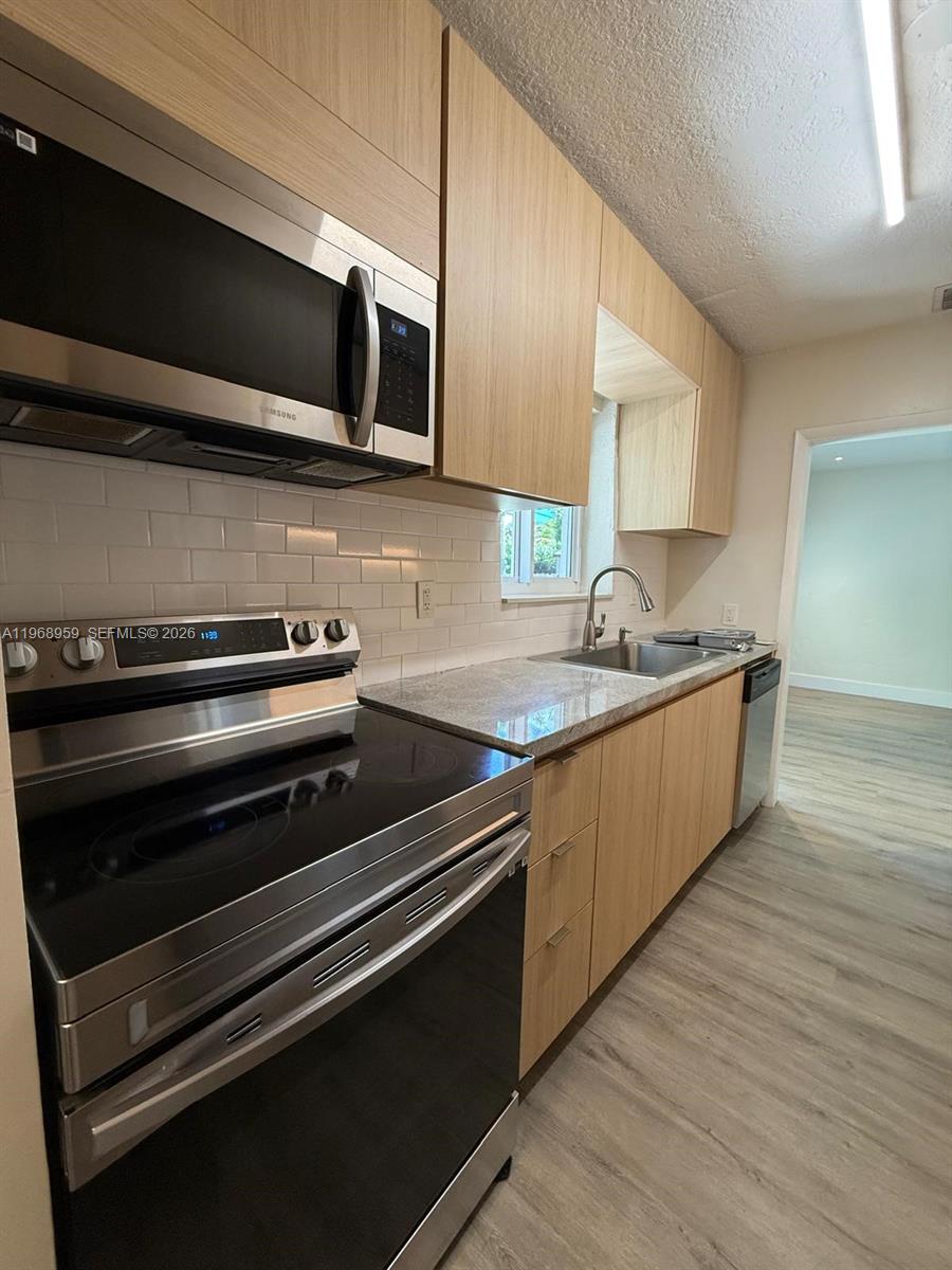 BRENTWOOD - Residential