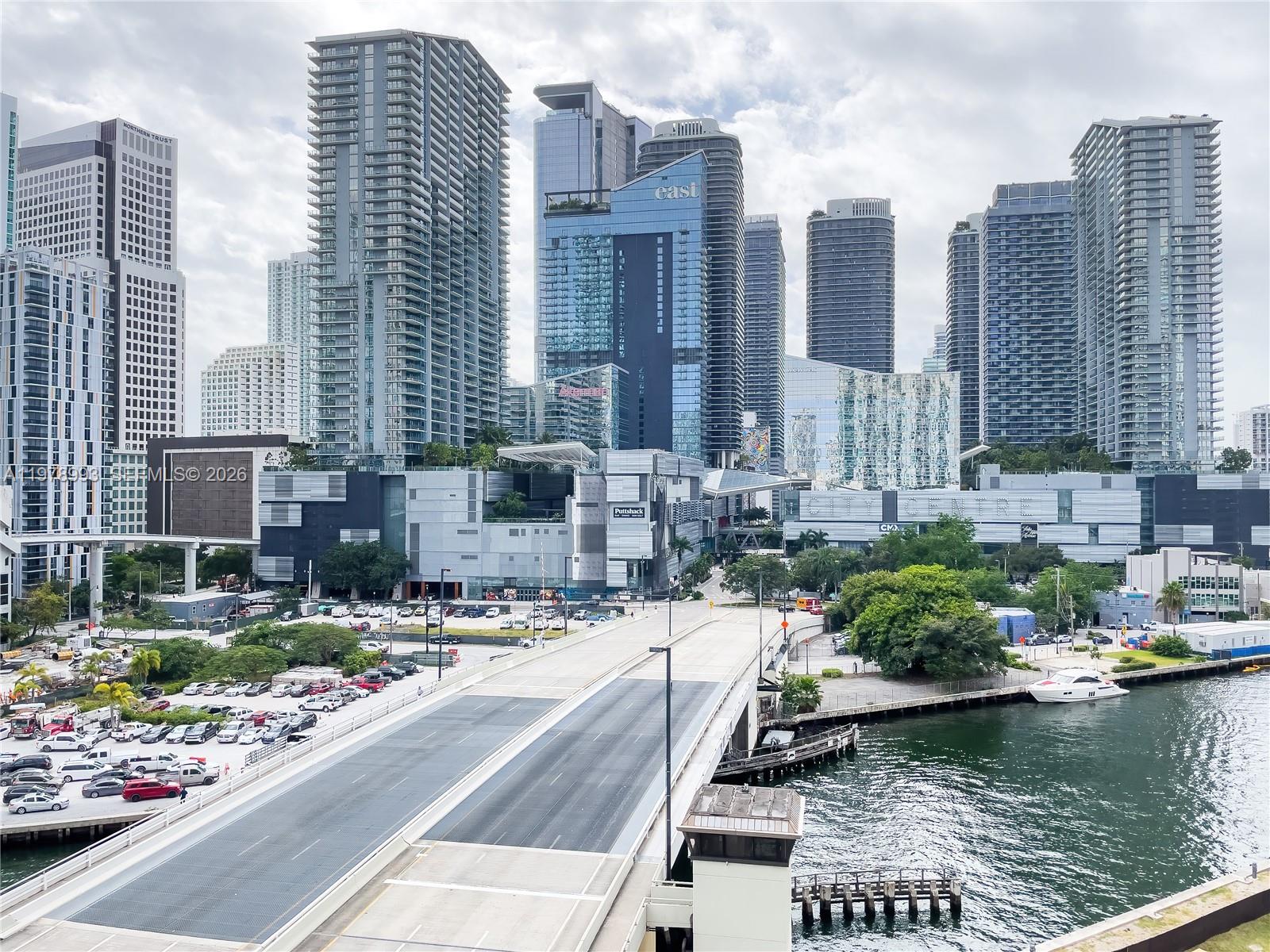 WIND CONDO - Residential Lease