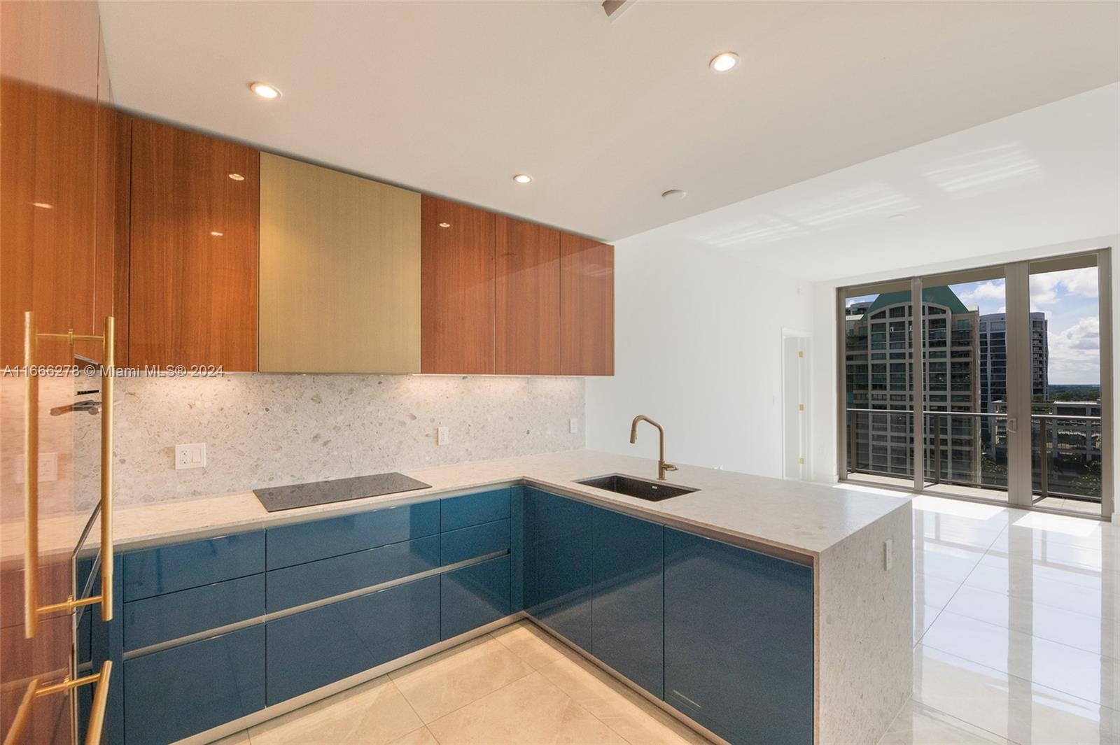 2678 Tigertail Ave 1403