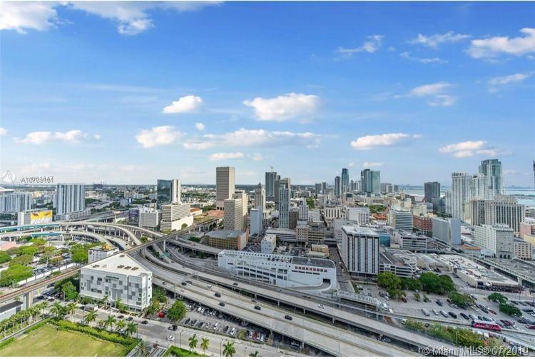 WIND CONDO - Residential Lease