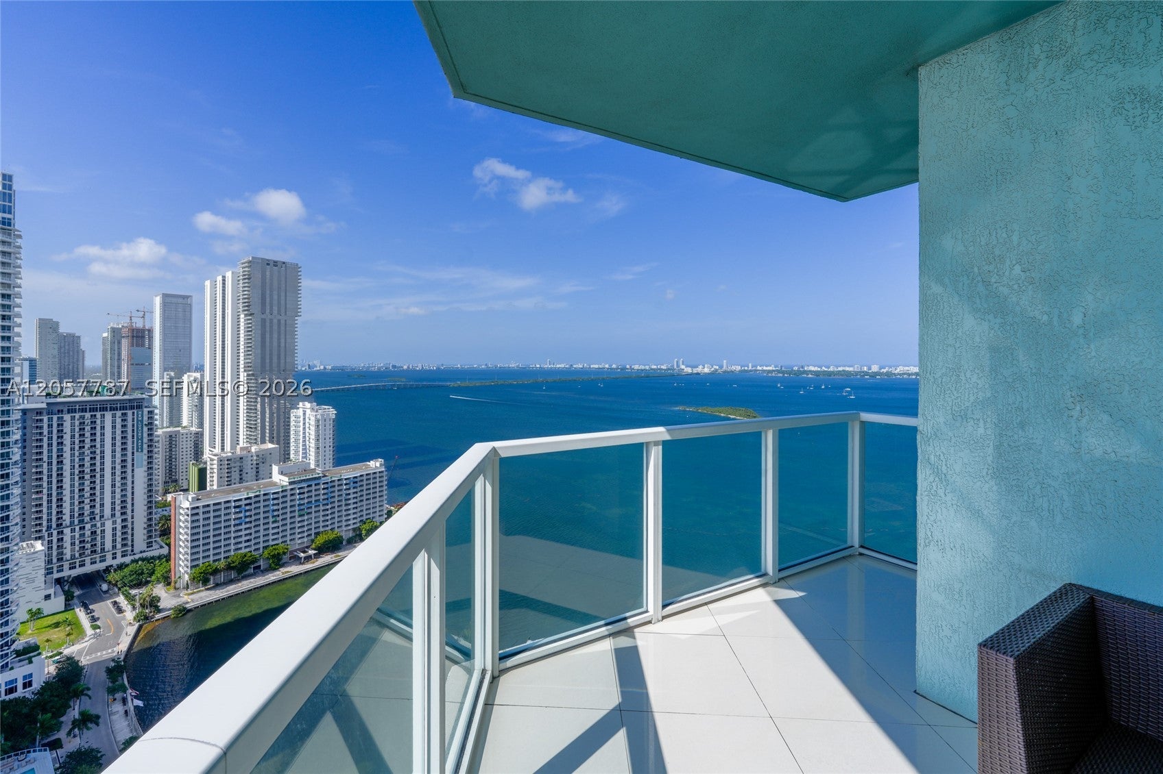 1900 N Bayshore Dr 3612
