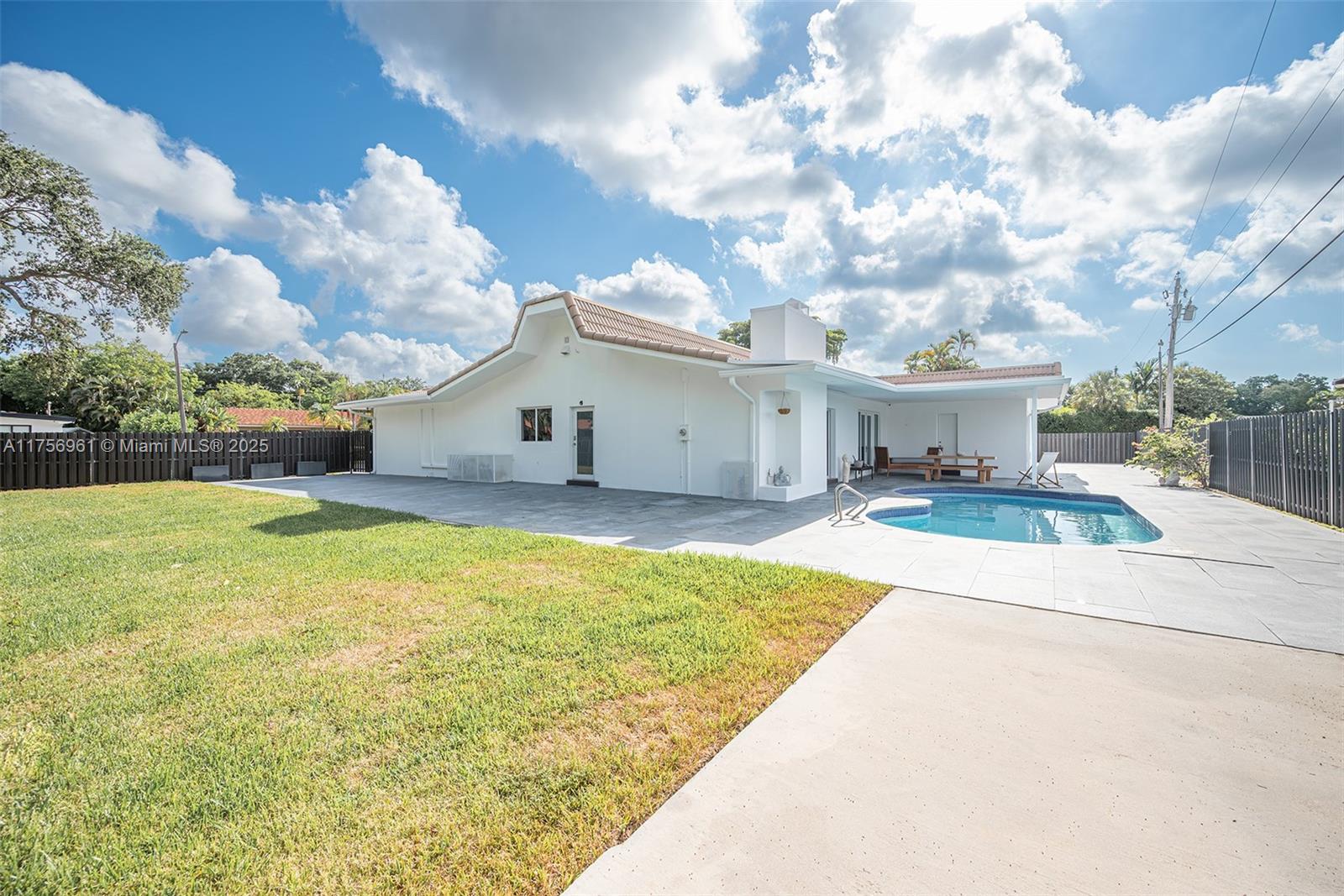 HIGHLAND RANCH ESTATES - Residential Lease