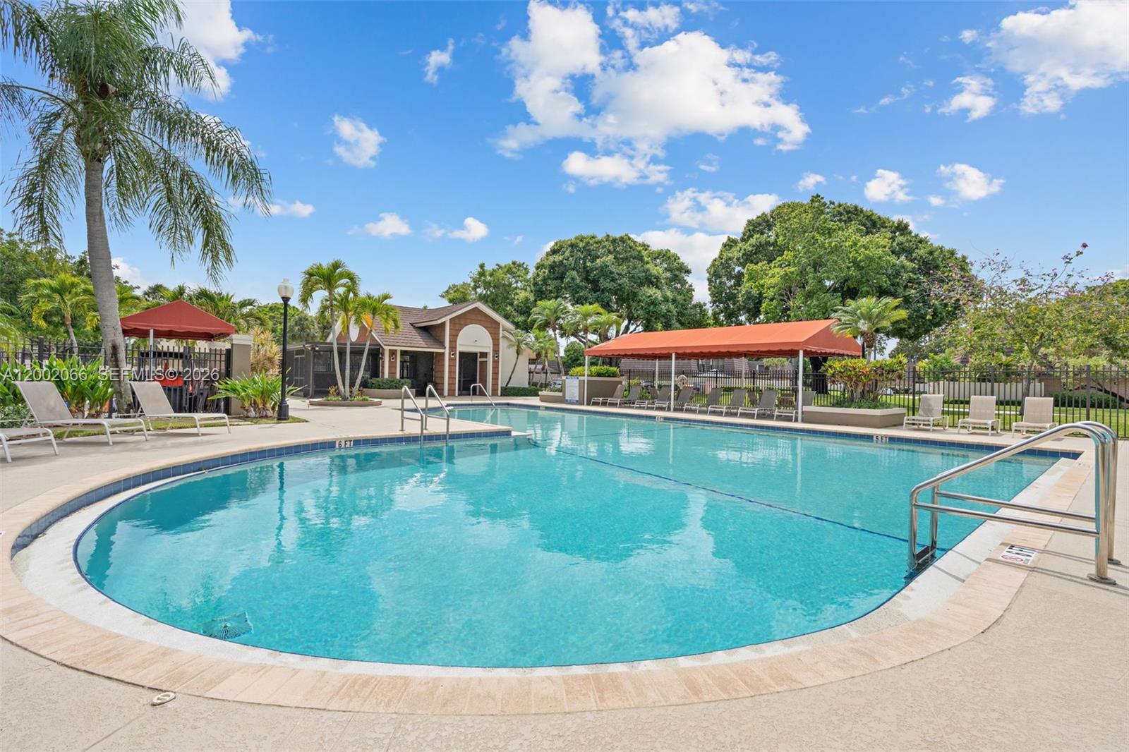 HERITAGE VILLAGE OF P B L - Residential