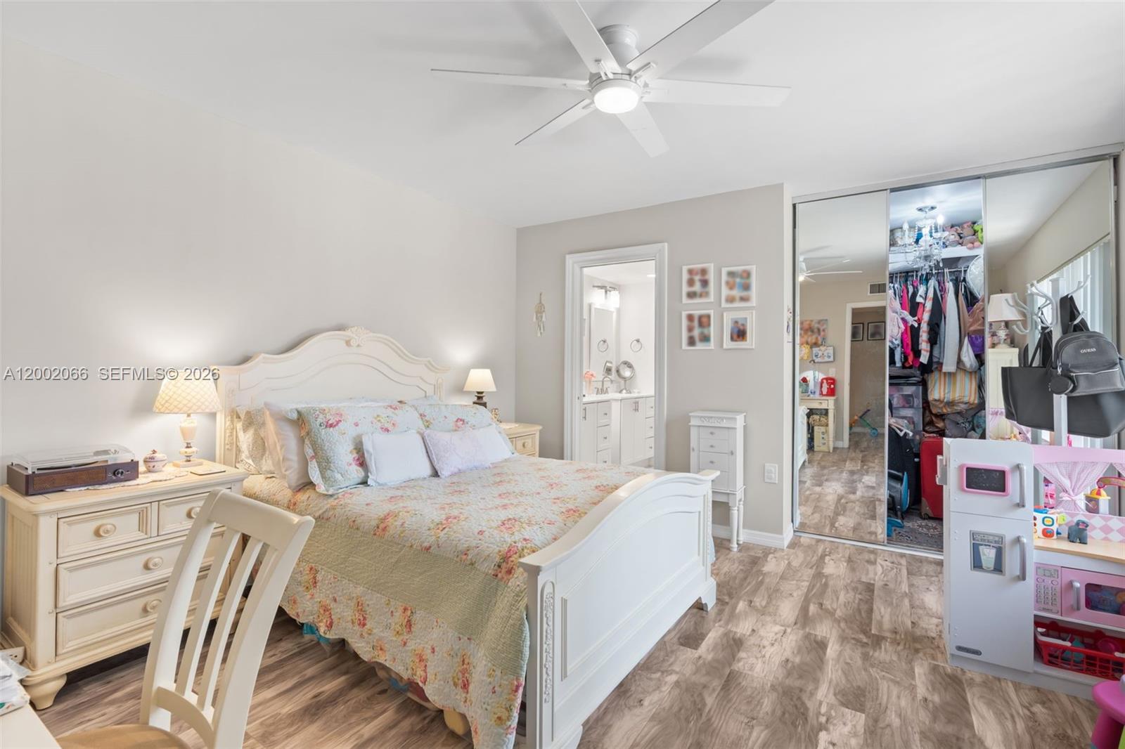 HERITAGE VILLAGE OF P B L - Residential