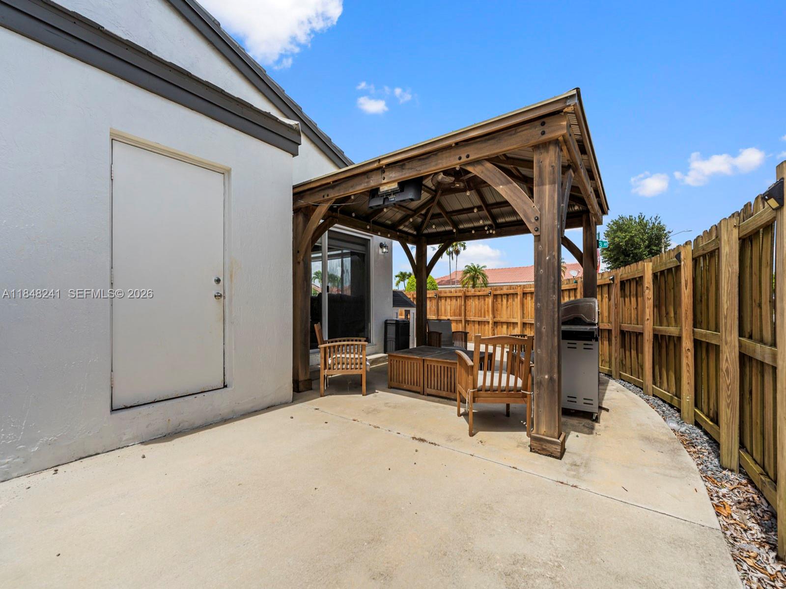 WEITZER SERENA LAKES WEST - Residential