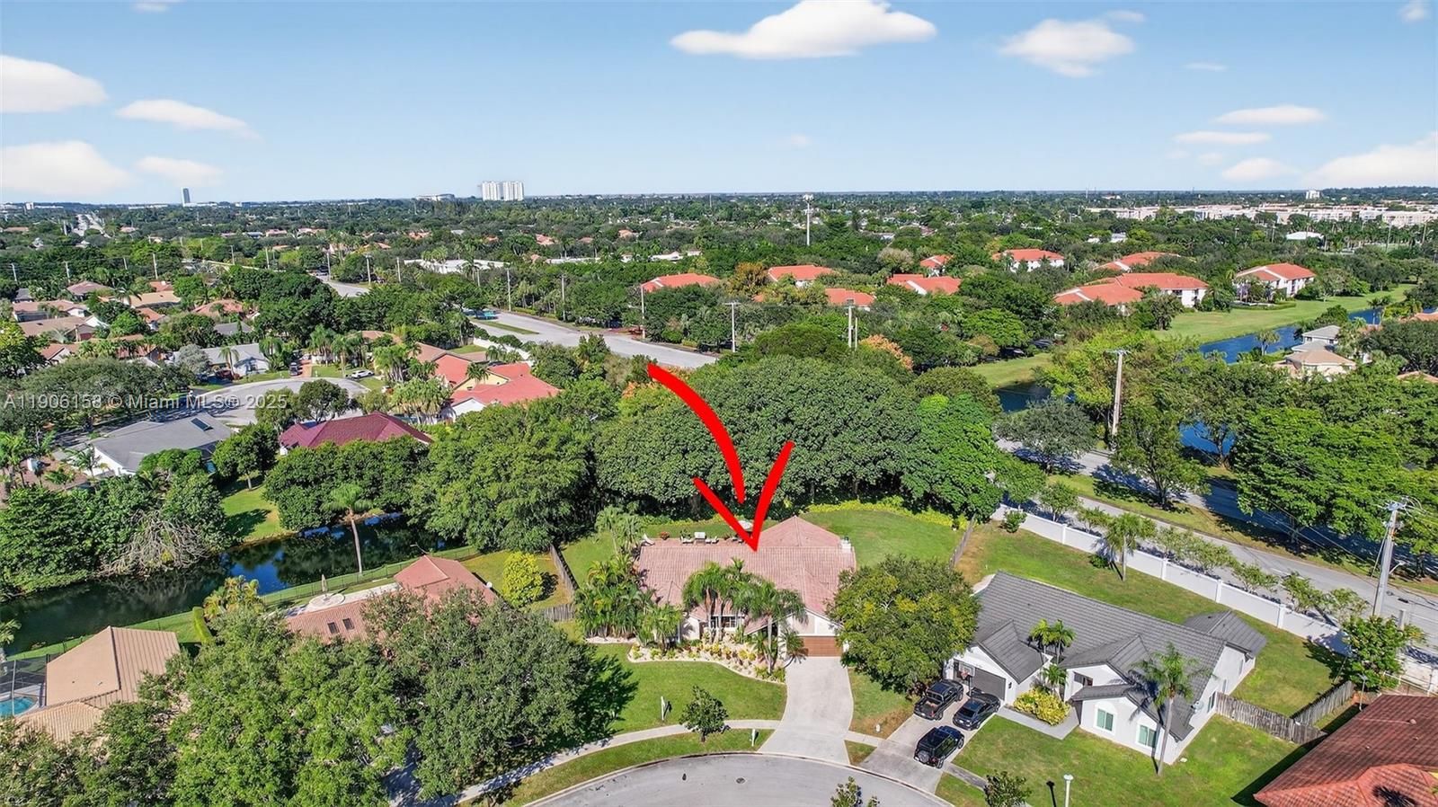 JACARANDA LAKES - Residential