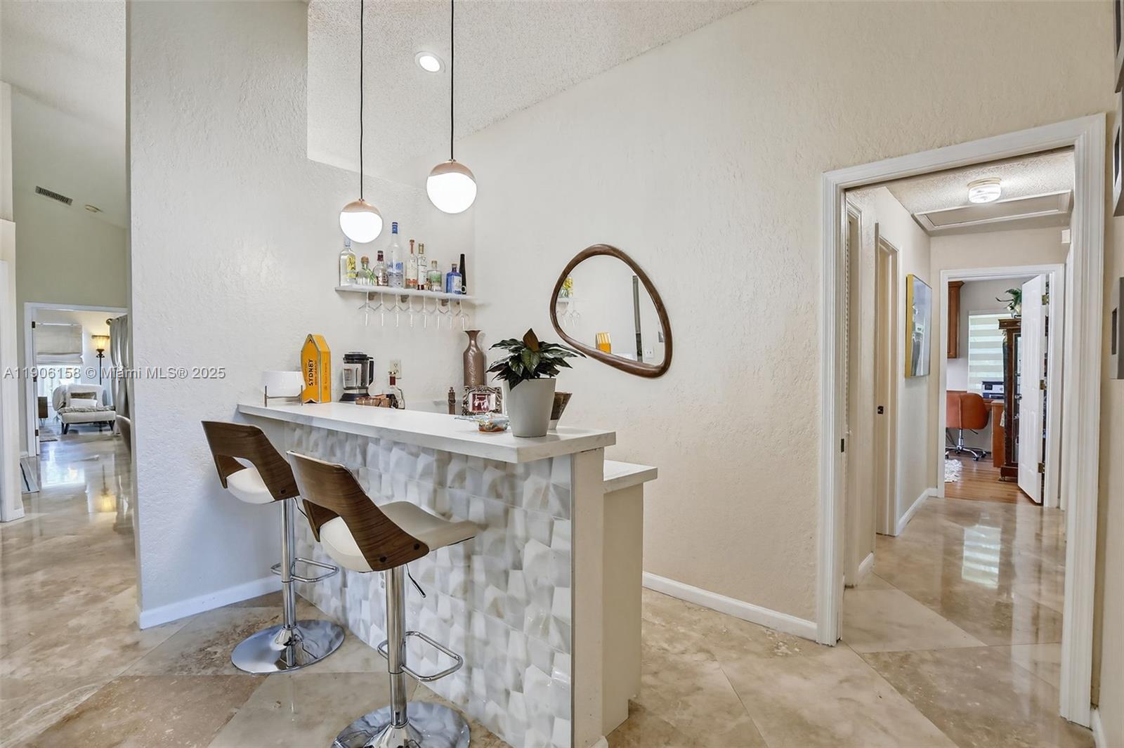 JACARANDA LAKES - Residential