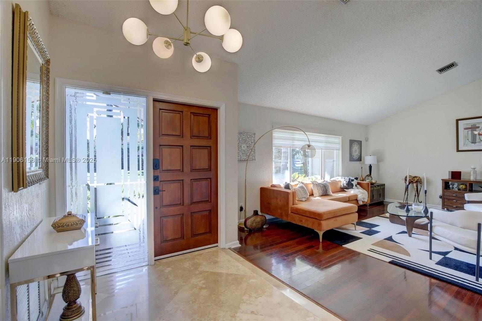 JACARANDA LAKES - Residential