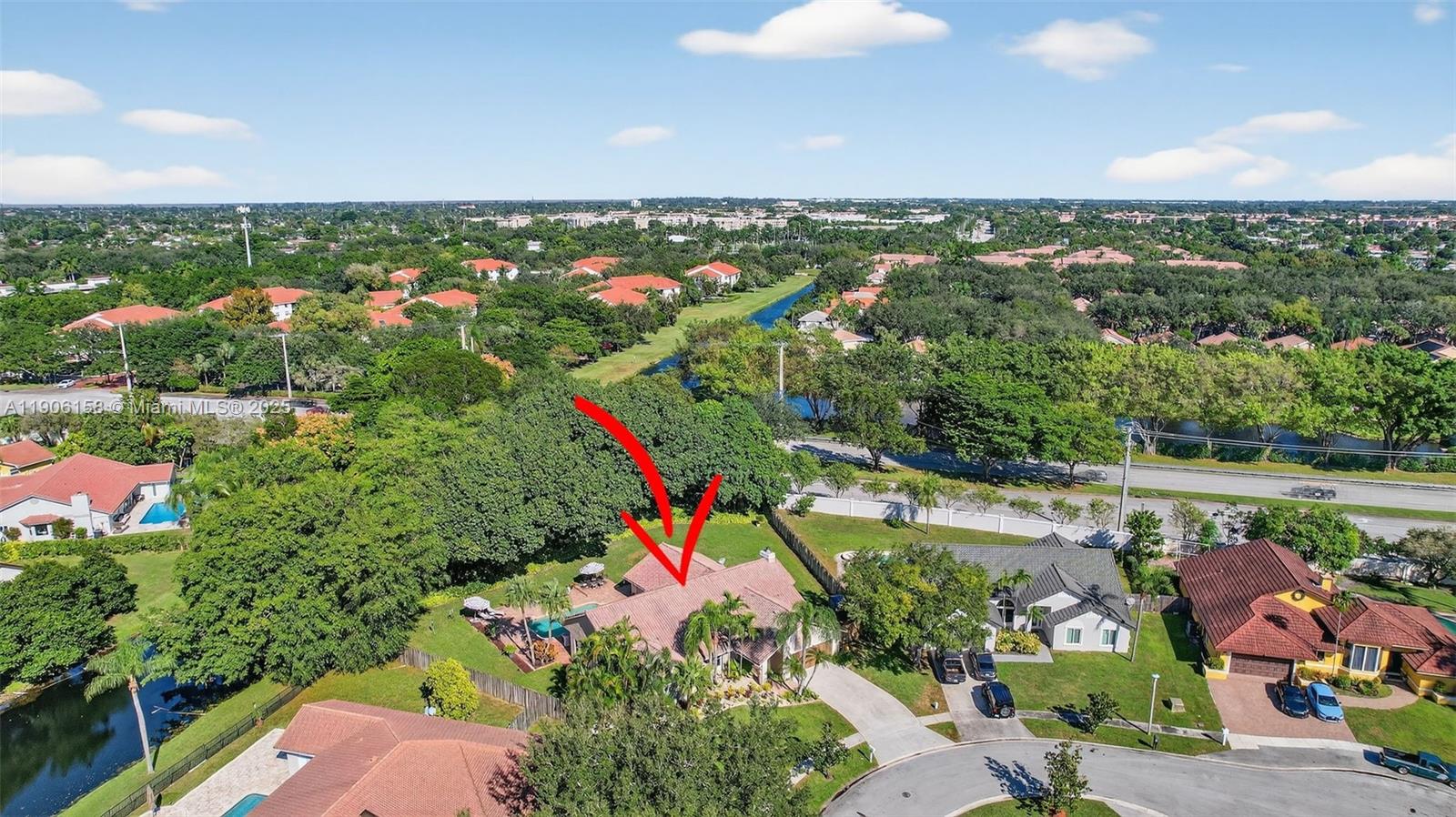 JACARANDA LAKES - Residential