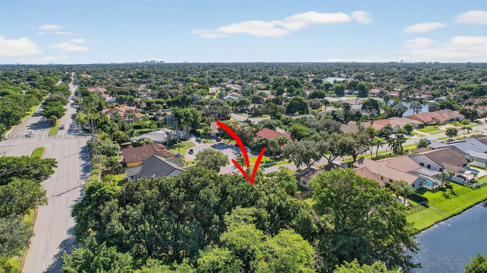 JACARANDA LAKES - Residential