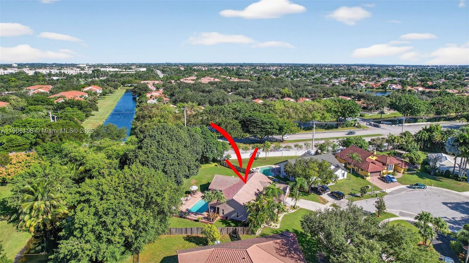 JACARANDA LAKES - Residential