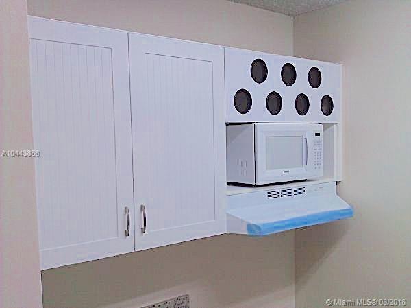 WINDMILL LAKES II CONDO - Residential