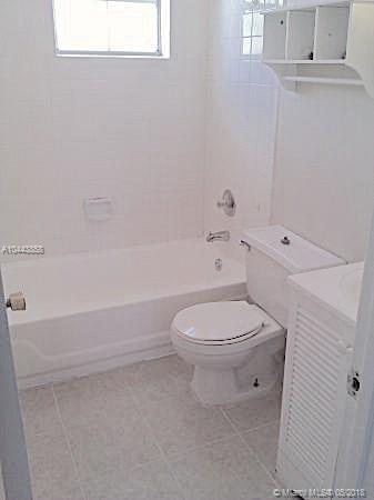 WINDMILL LAKES II CONDO - Residential