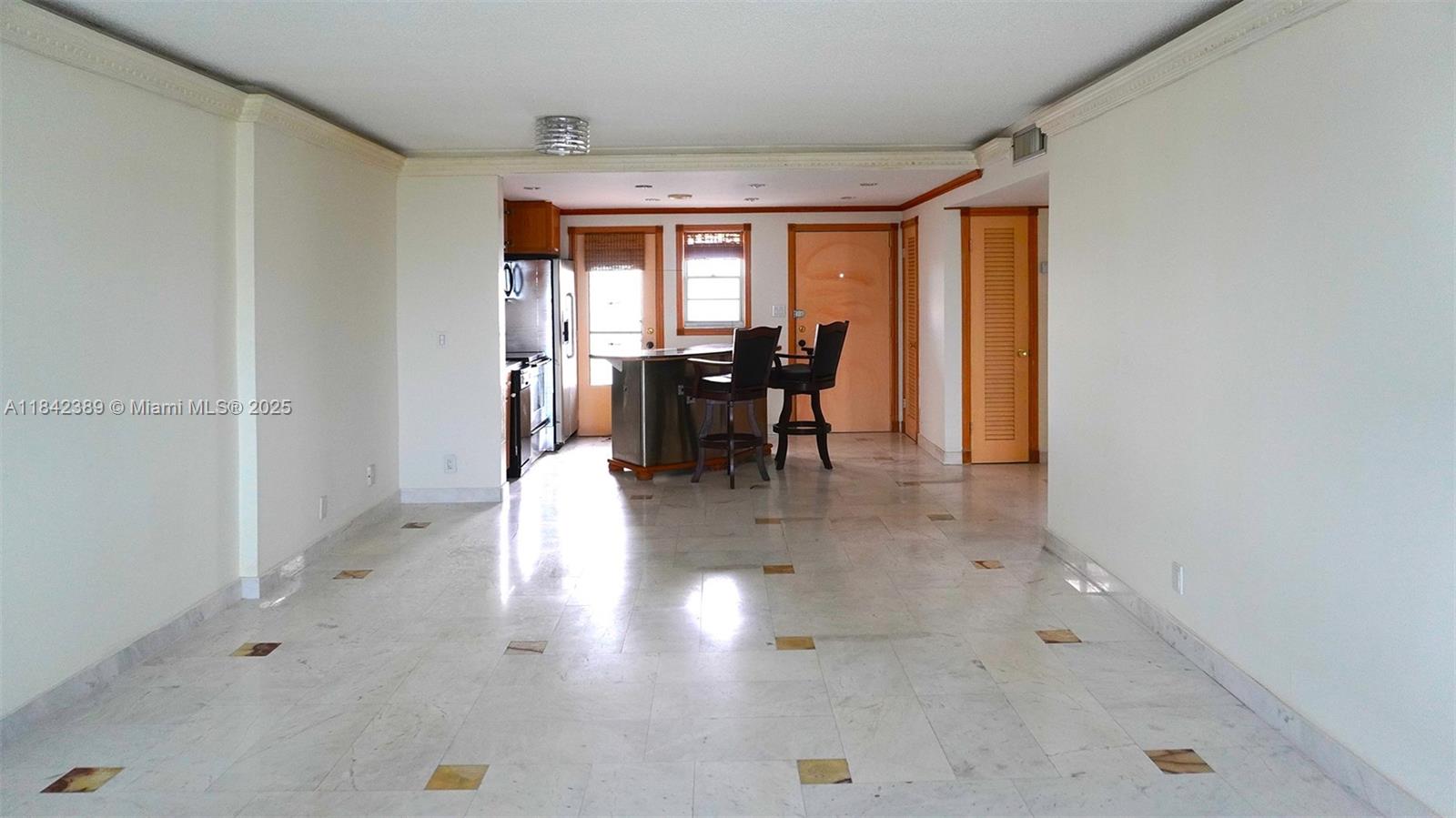 301 NE 14th Ave 703