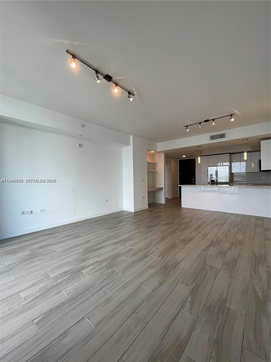 NINE AT MARY BRICKELL VIL - Residential