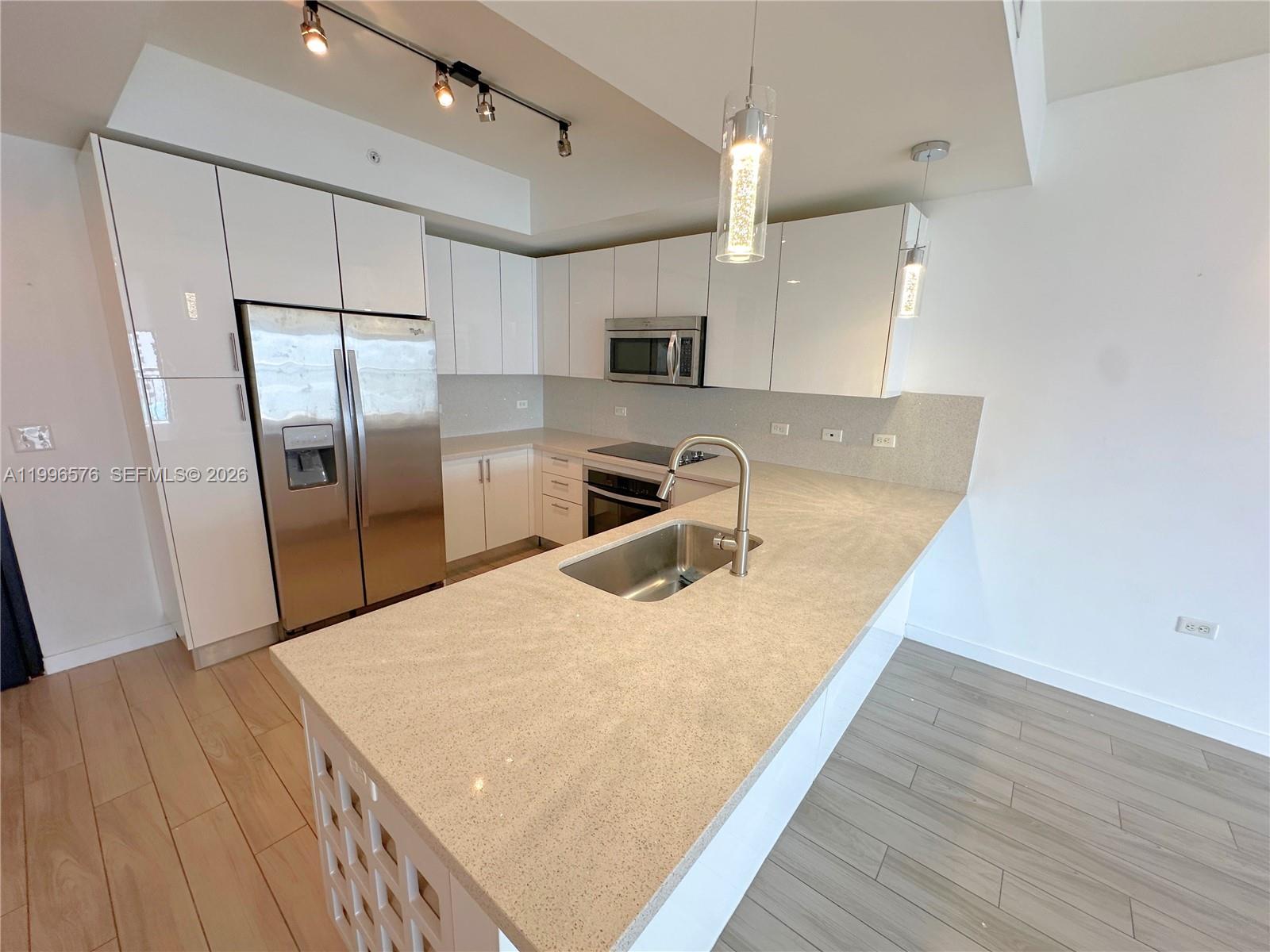 999 SW 1st Ave 2109