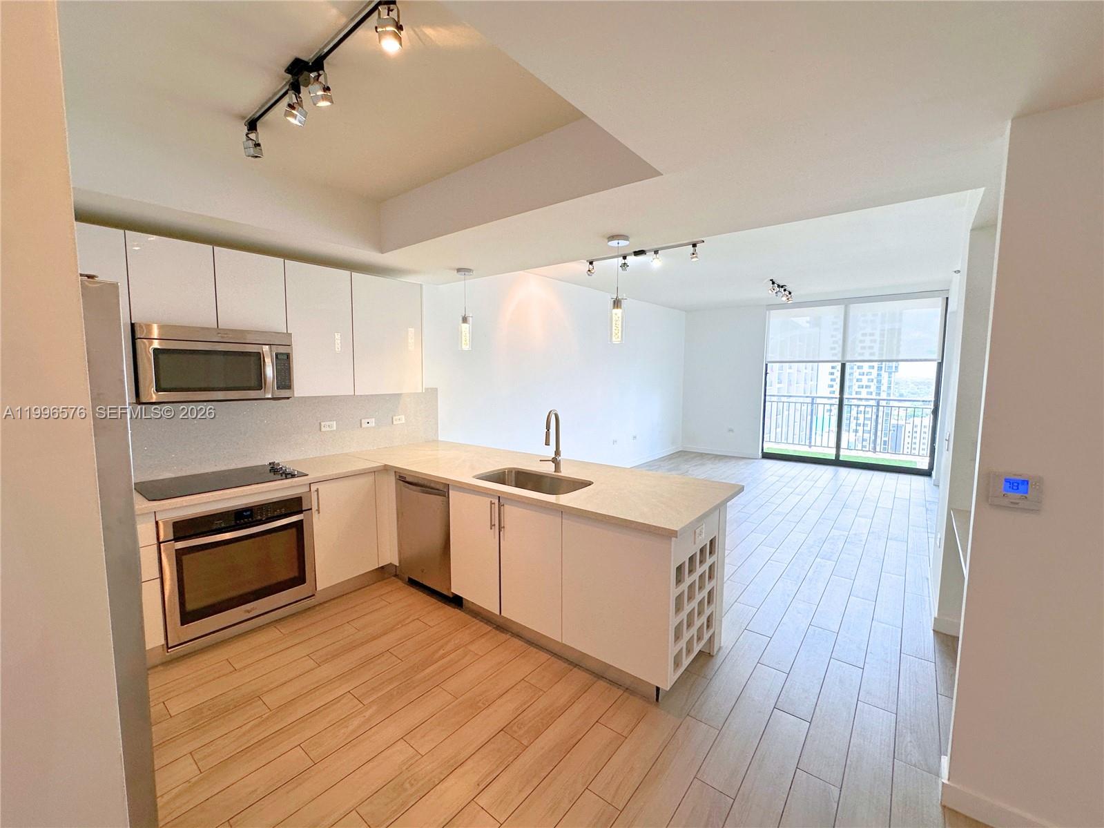 999 SW 1st Ave 2109