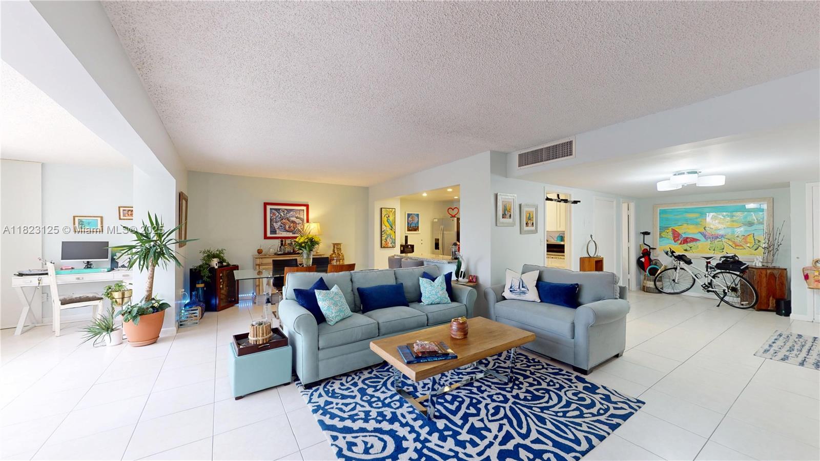 Property for Sale at 11111 Biscayne Blvd 2G, Miami, Broward County, Florida - Bedrooms: 1 
Bathrooms: 2  - $225,000
