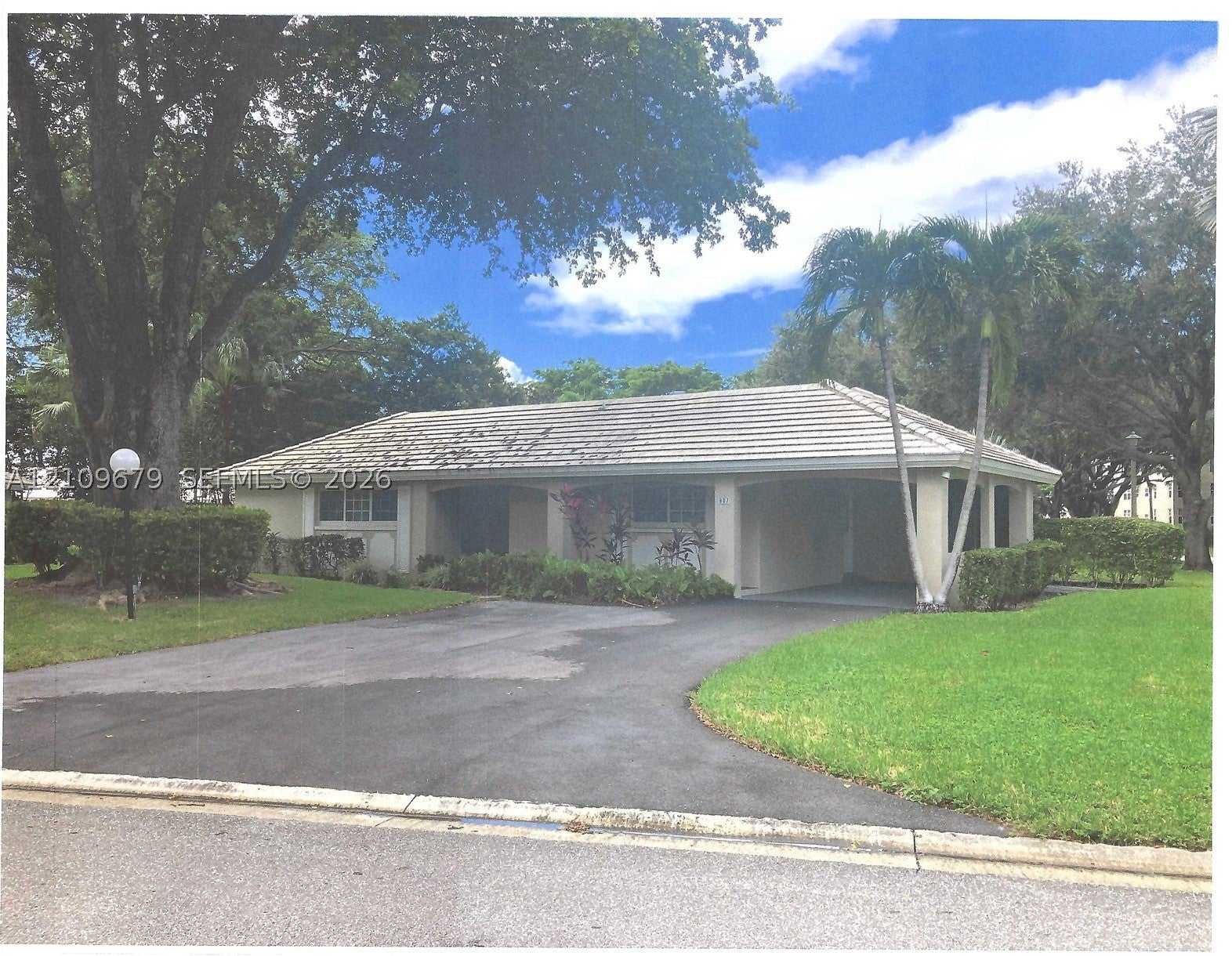 807 Cypress Blvd