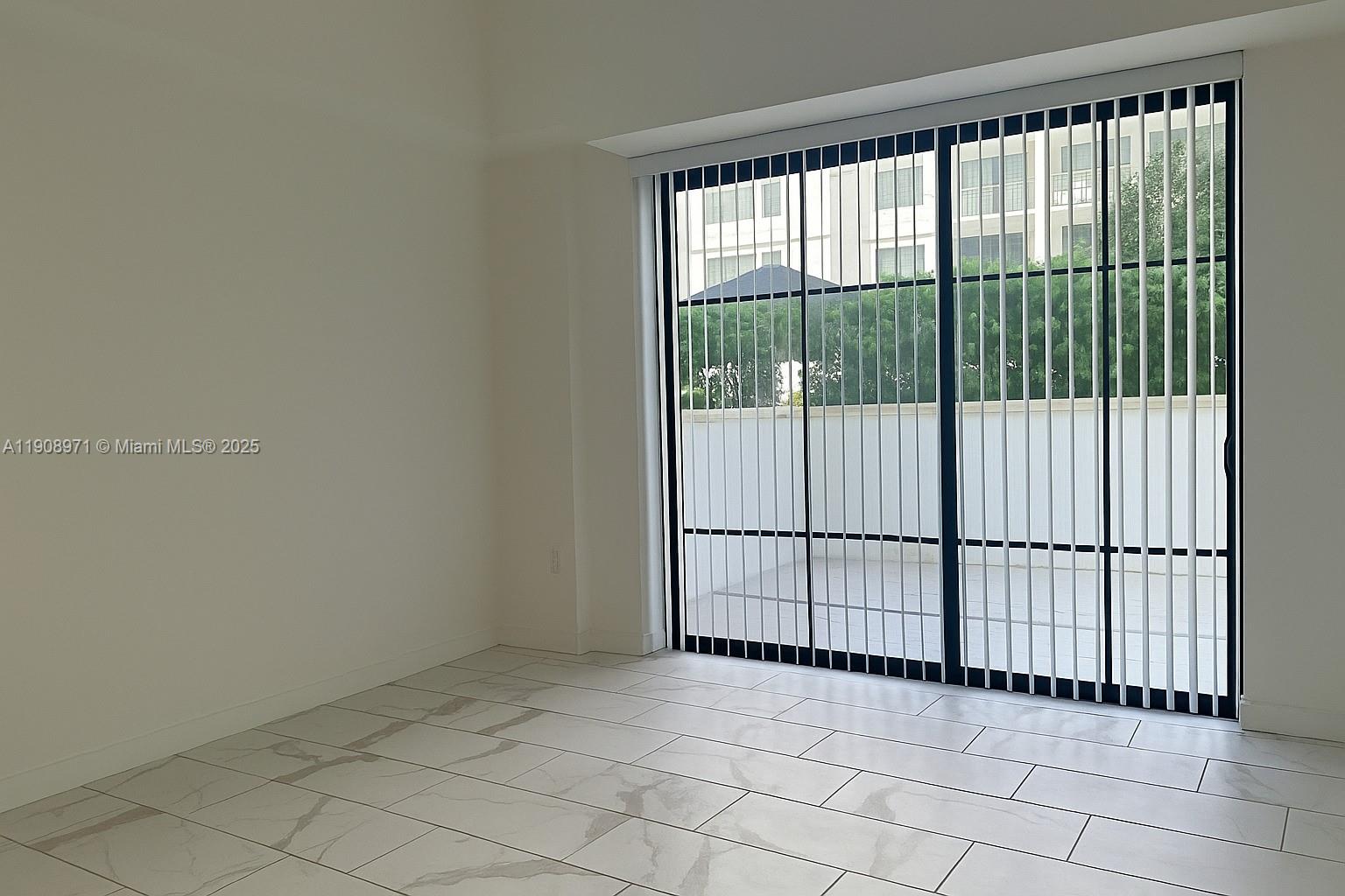 ¤SPANISH RIVER LAND CO A - Residential Lease