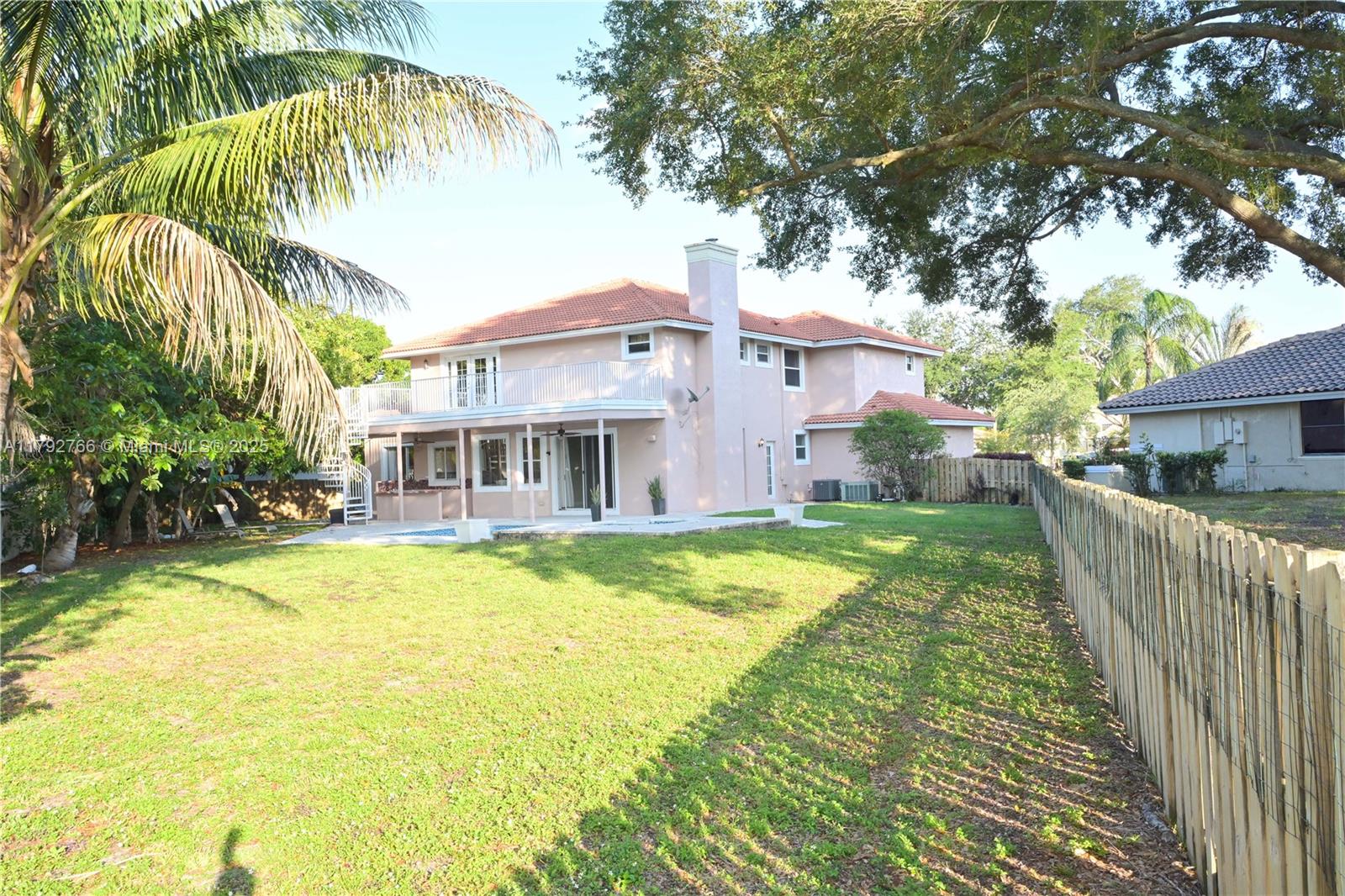 TURTLE RUN - Residential