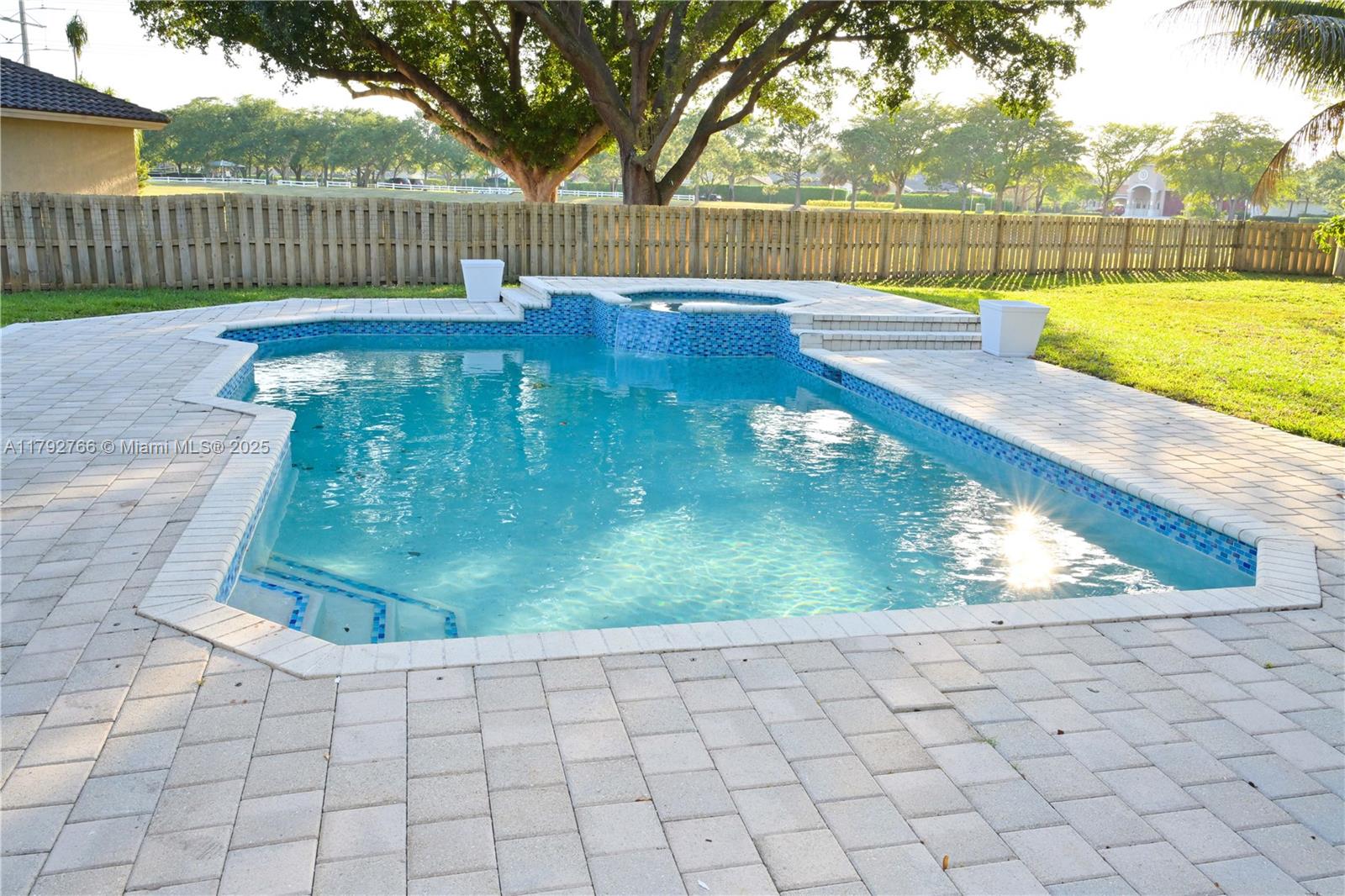 TURTLE RUN - Residential