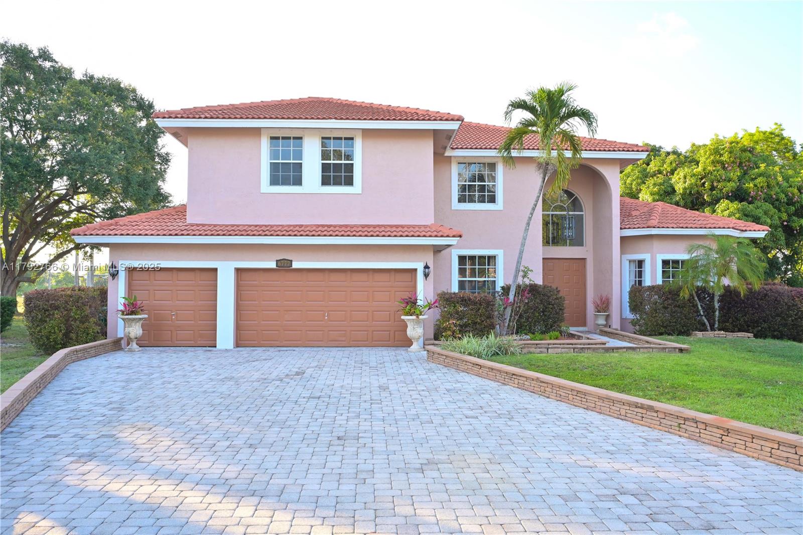 6777 Nw 44th Ct, Coral Springs, Broward County, Florida - 4 Bedrooms  
5 Bathrooms - 