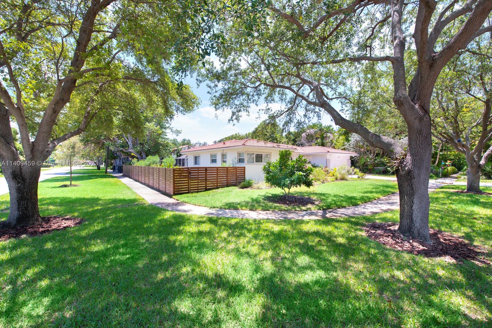 BAY BREEZE SEC MIAMI SHOR - Residential