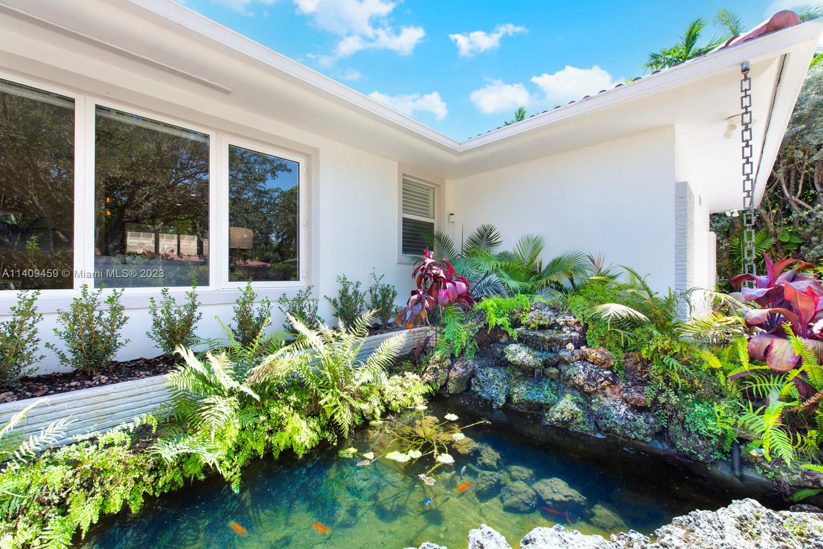 BAY BREEZE SEC MIAMI SHOR - Residential