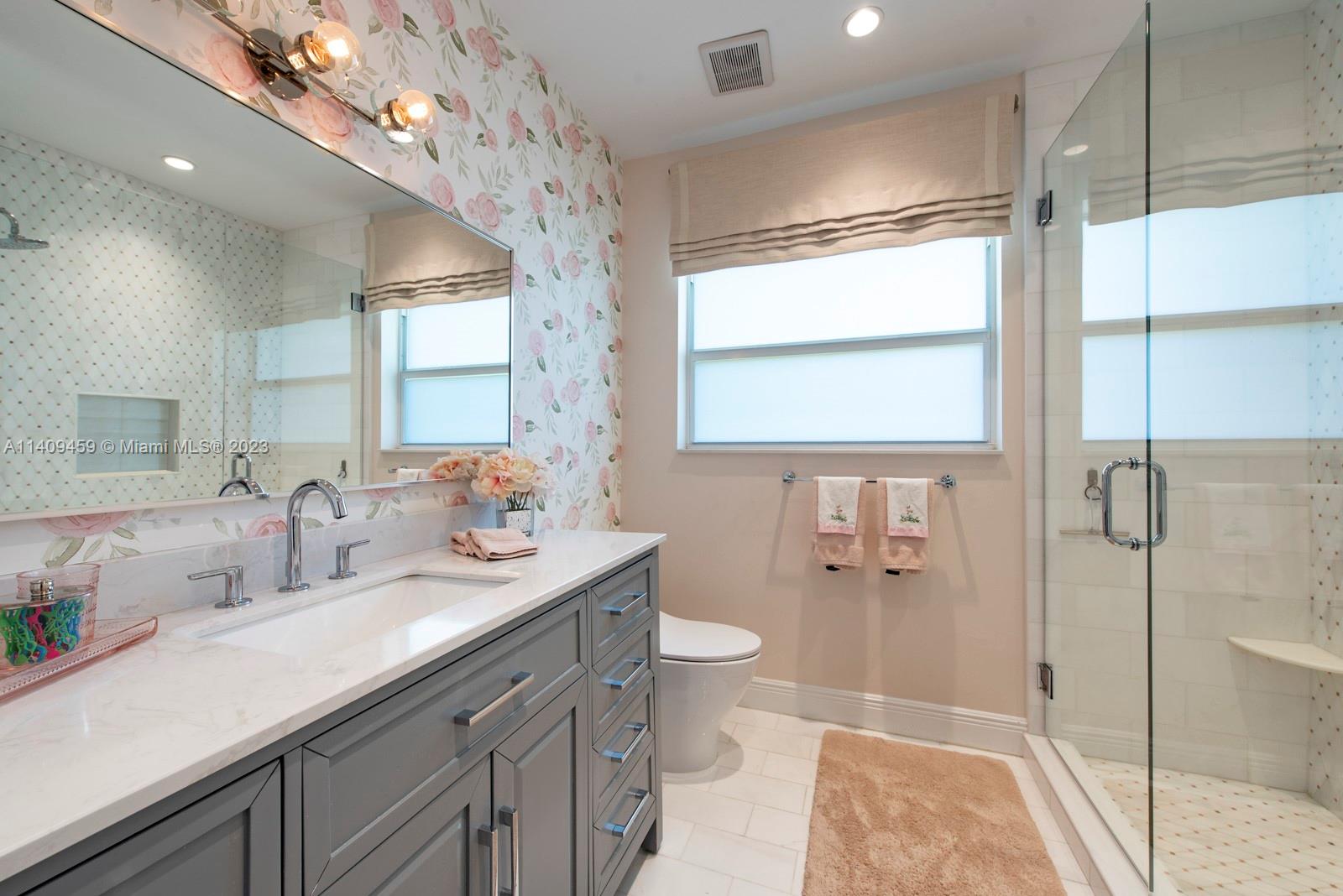 BAY BREEZE SEC MIAMI SHOR - Residential