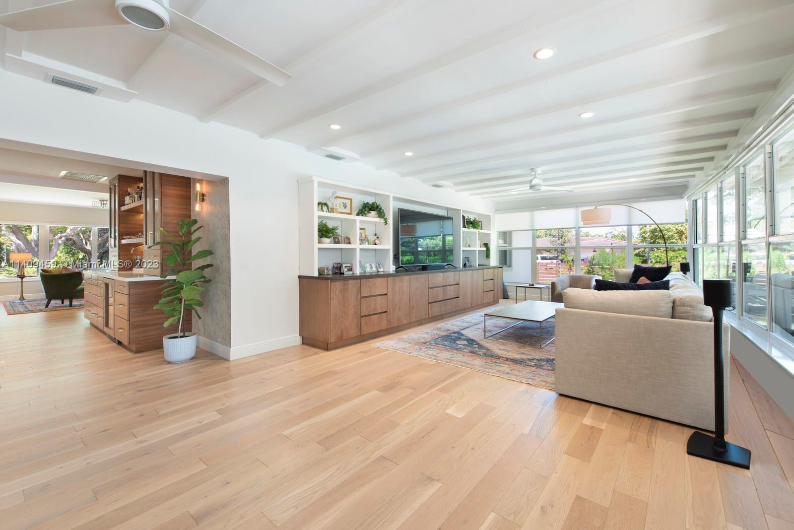 BAY BREEZE SEC MIAMI SHOR - Residential