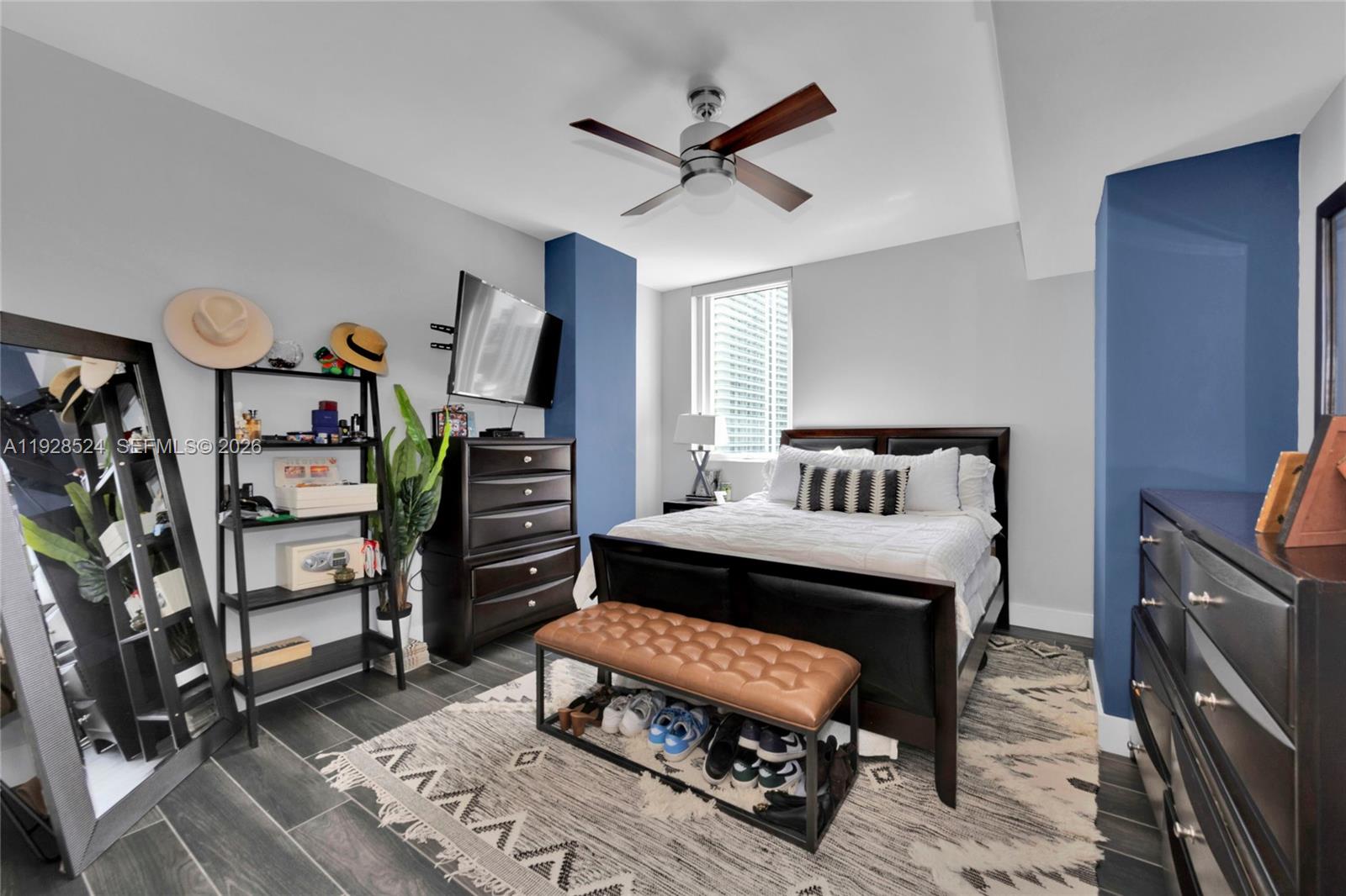 VIZCAYNE SOUTH CONDO - Residential