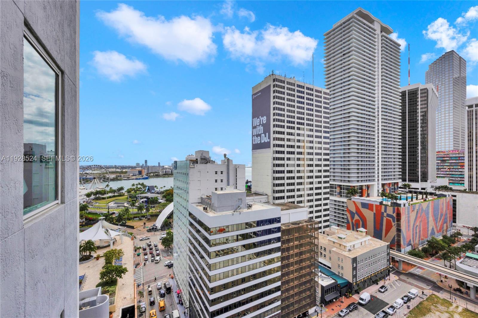 VIZCAYNE SOUTH CONDO - Residential