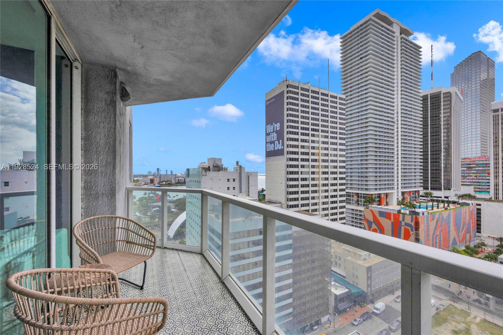 VIZCAYNE SOUTH CONDO - Residential