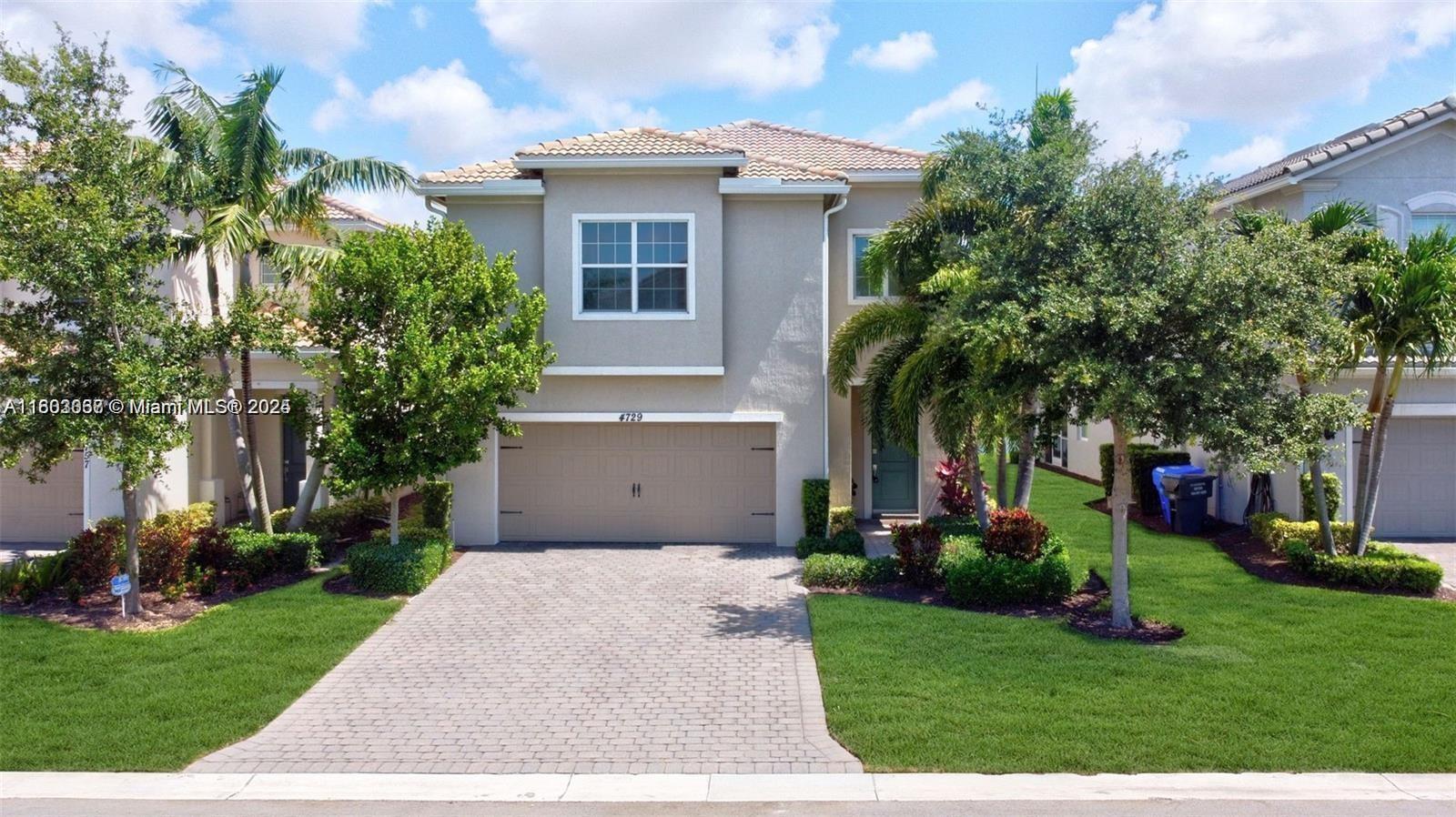 4729 Greenway Dr, Hollywood, Broward County, Florida - 3 Bedrooms  
3 Bathrooms - 