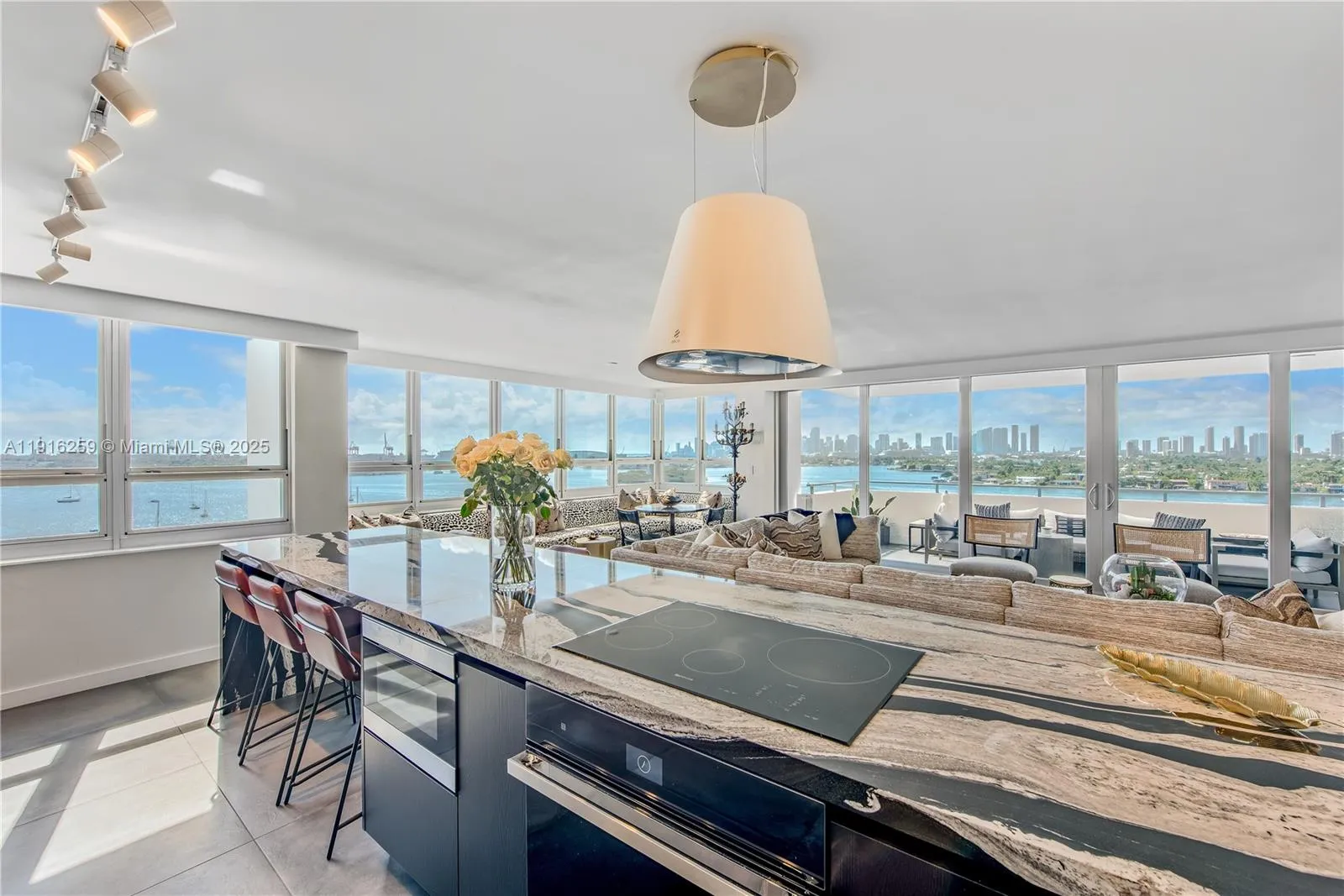 Miami Beach, Florida 33139, United States, 4 Bedrooms Bedrooms, ,4 BathroomsBathrooms,Residential,Active,245357