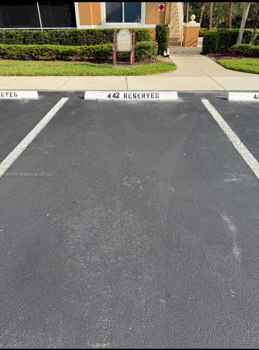 1875 Napoli Luxury - Residential