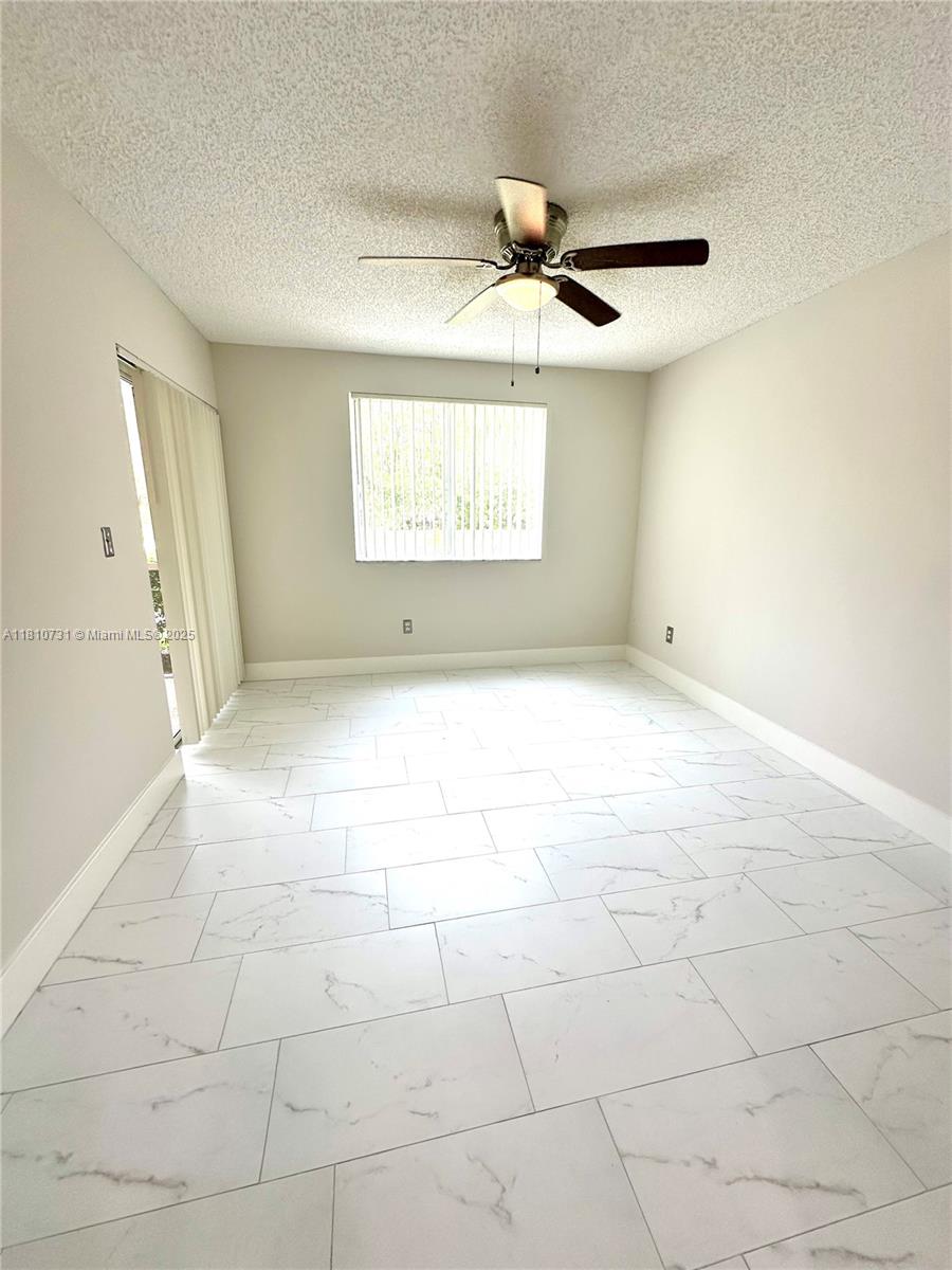 1875 Napoli Luxury - Residential