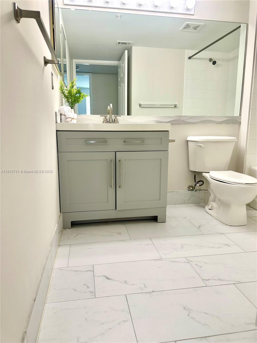 1875 Napoli Luxury - Residential