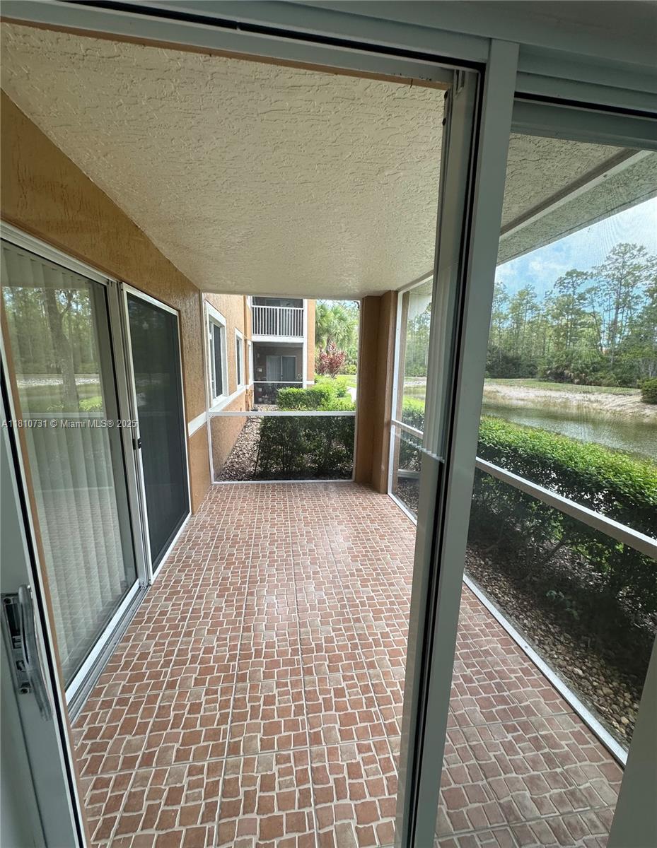 1875 Napoli Luxury - Residential