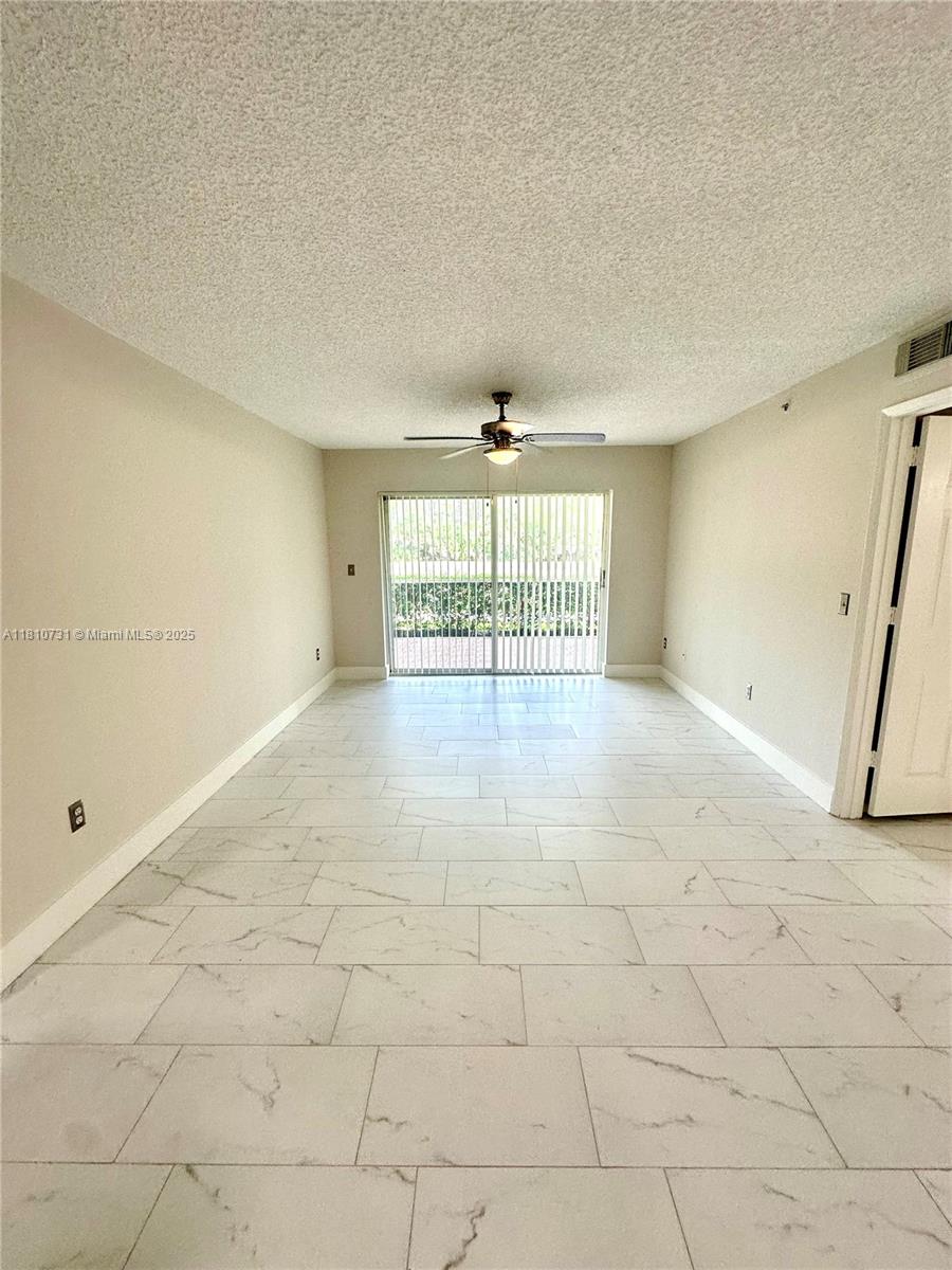 1875 Napoli Luxury - Residential