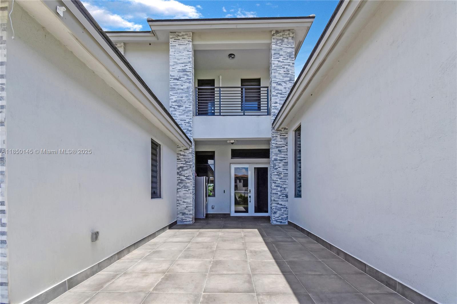 CIRCLE S ESTATES - Residential Lease